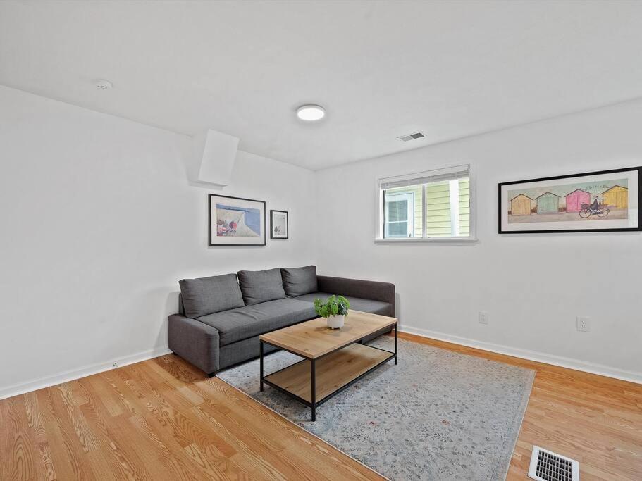 Bright, Quiet And Modern 1bdr In Millvale, Lawrenceville Apartment *